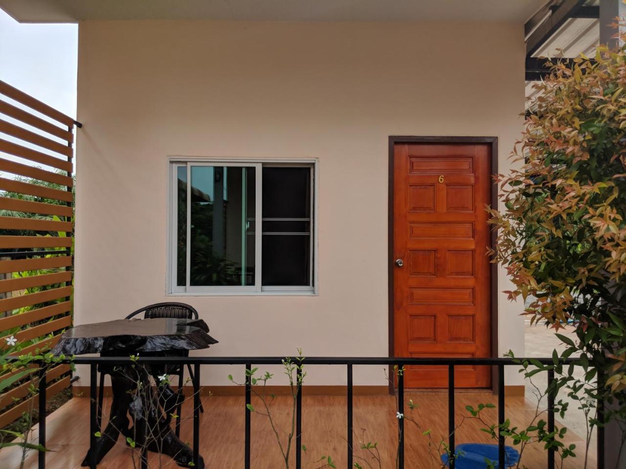 Maruay Hotel สุราษฎร์ธานี ภายนอก รูปภาพ