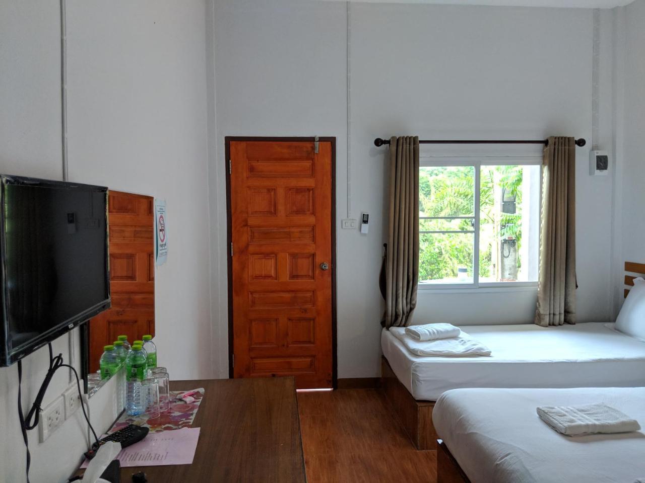 Maruay Hotel สุราษฎร์ธานี ภายนอก รูปภาพ