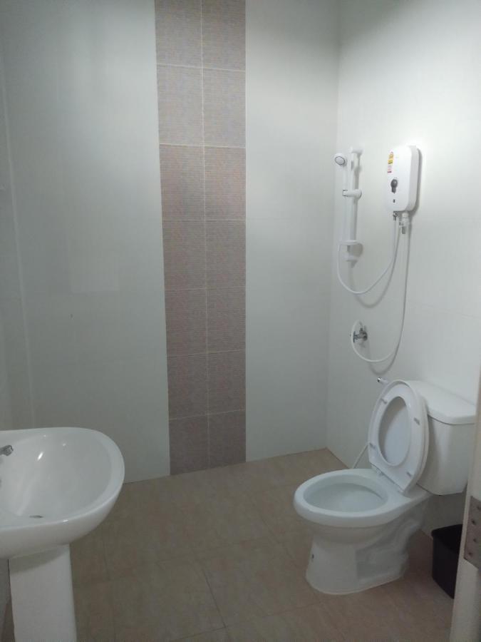 Maruay Hotel สุราษฎร์ธานี ภายนอก รูปภาพ