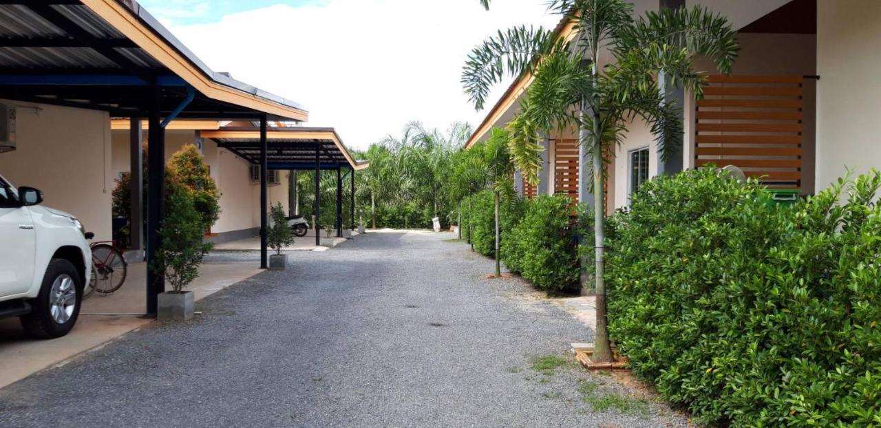 Maruay Hotel สุราษฎร์ธานี ภายนอก รูปภาพ