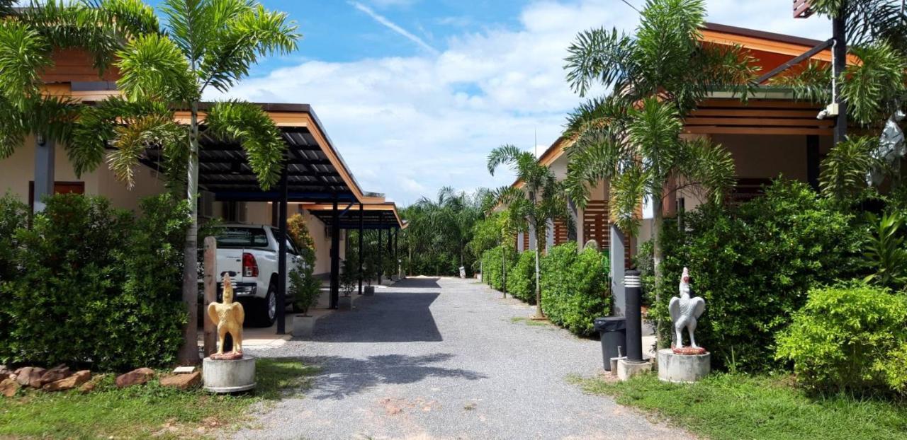 Maruay Hotel สุราษฎร์ธานี ภายนอก รูปภาพ
